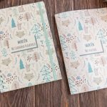 Cuaderno pediatrico y libreta a color